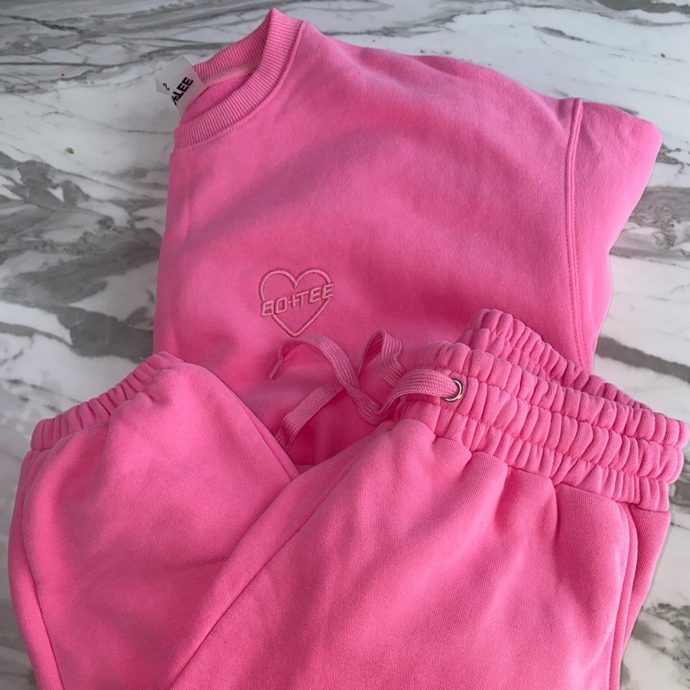 Bo and tee sweat set in candy pink